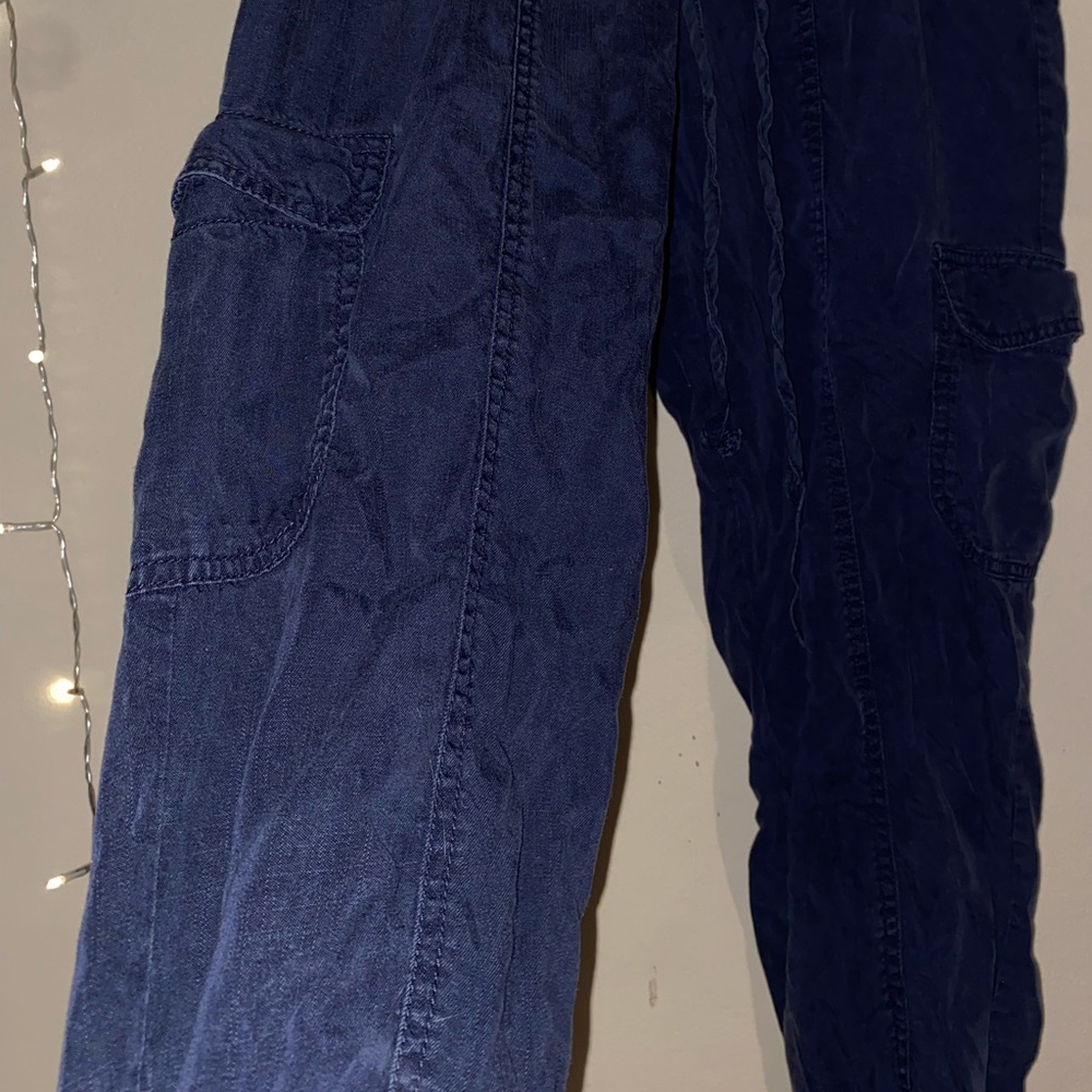 knox rose navy joggers!